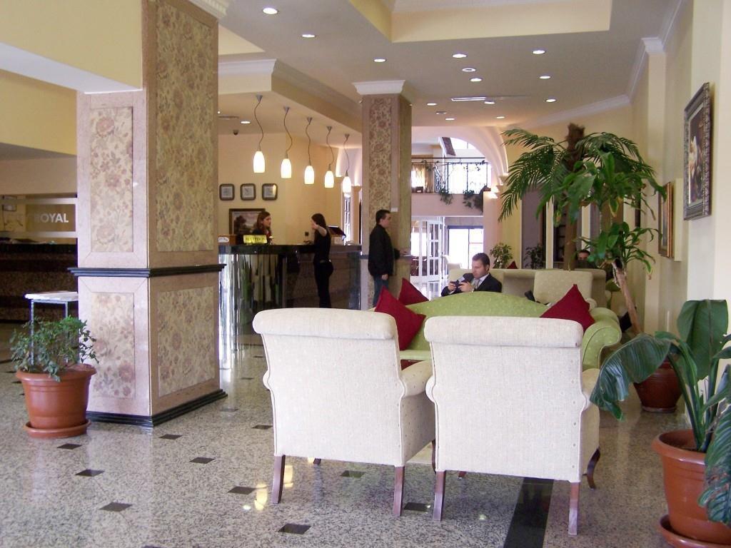 City Royal Hotel And Casino Nicosia Esterno foto