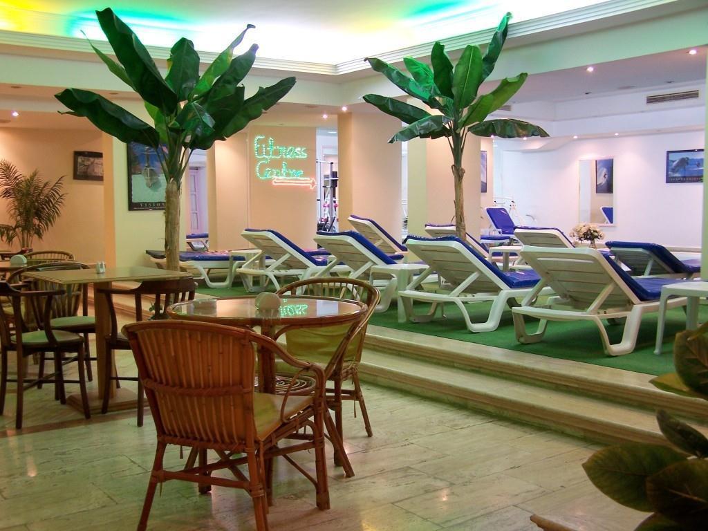 City Royal Hotel And Casino Nicosia Esterno foto