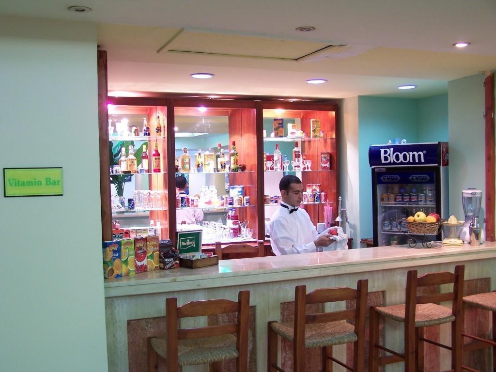 City Royal Hotel And Casino Nicosia Esterno foto