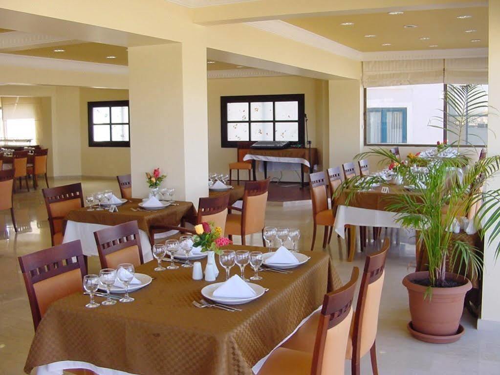 City Royal Hotel And Casino Nicosia Esterno foto