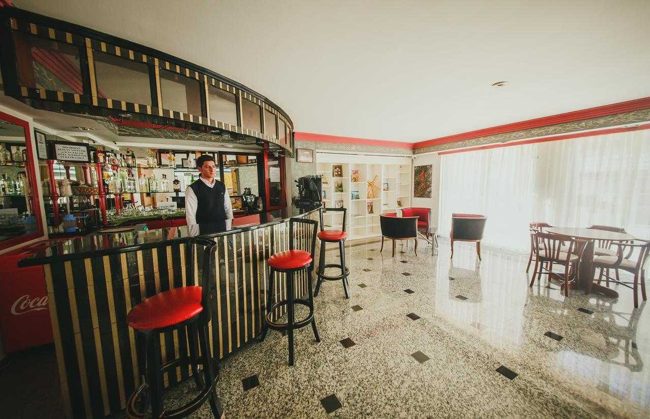 City Royal Hotel And Casino Nicosia Esterno foto