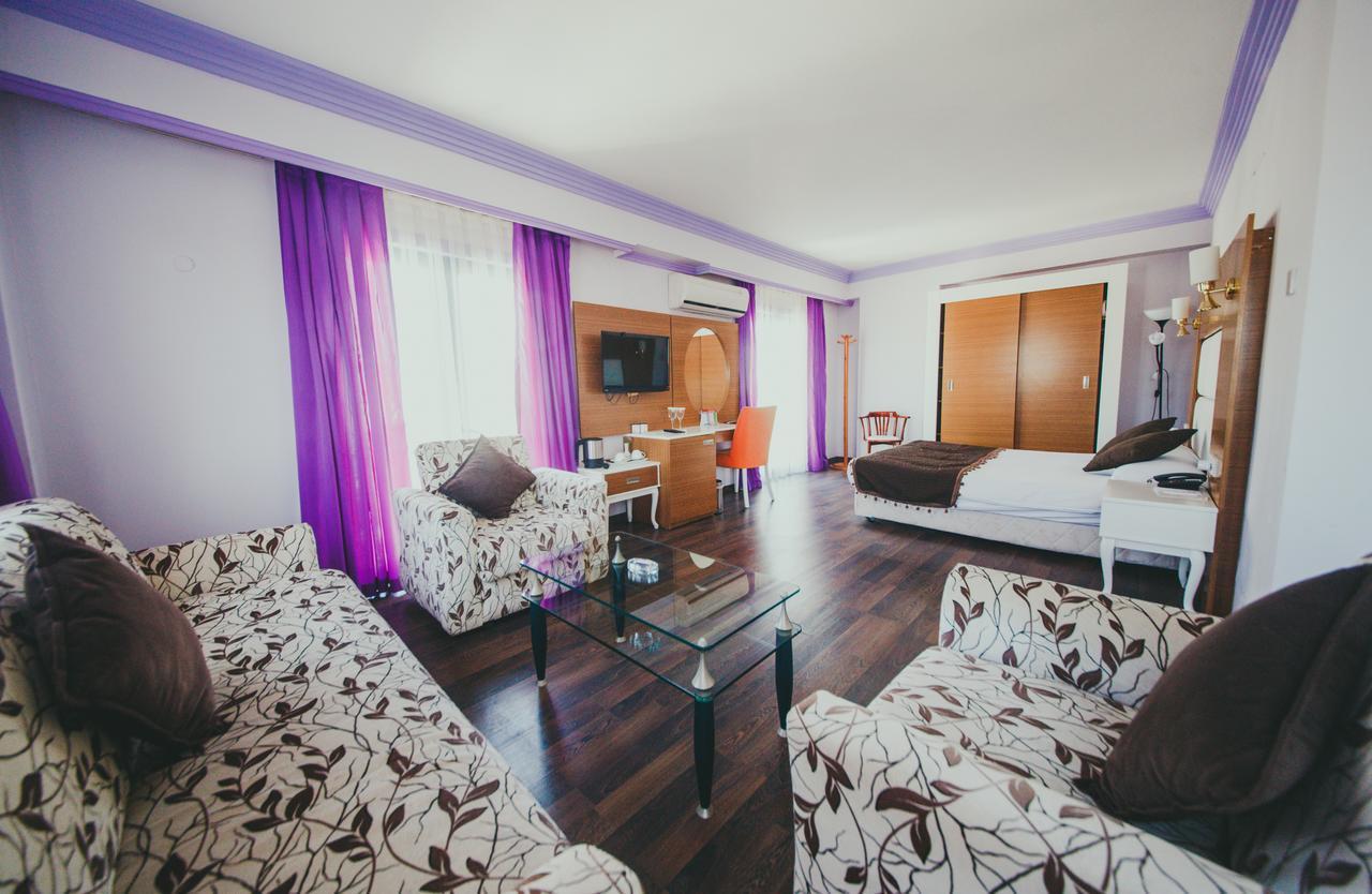 City Royal Hotel And Casino Nicosia Esterno foto