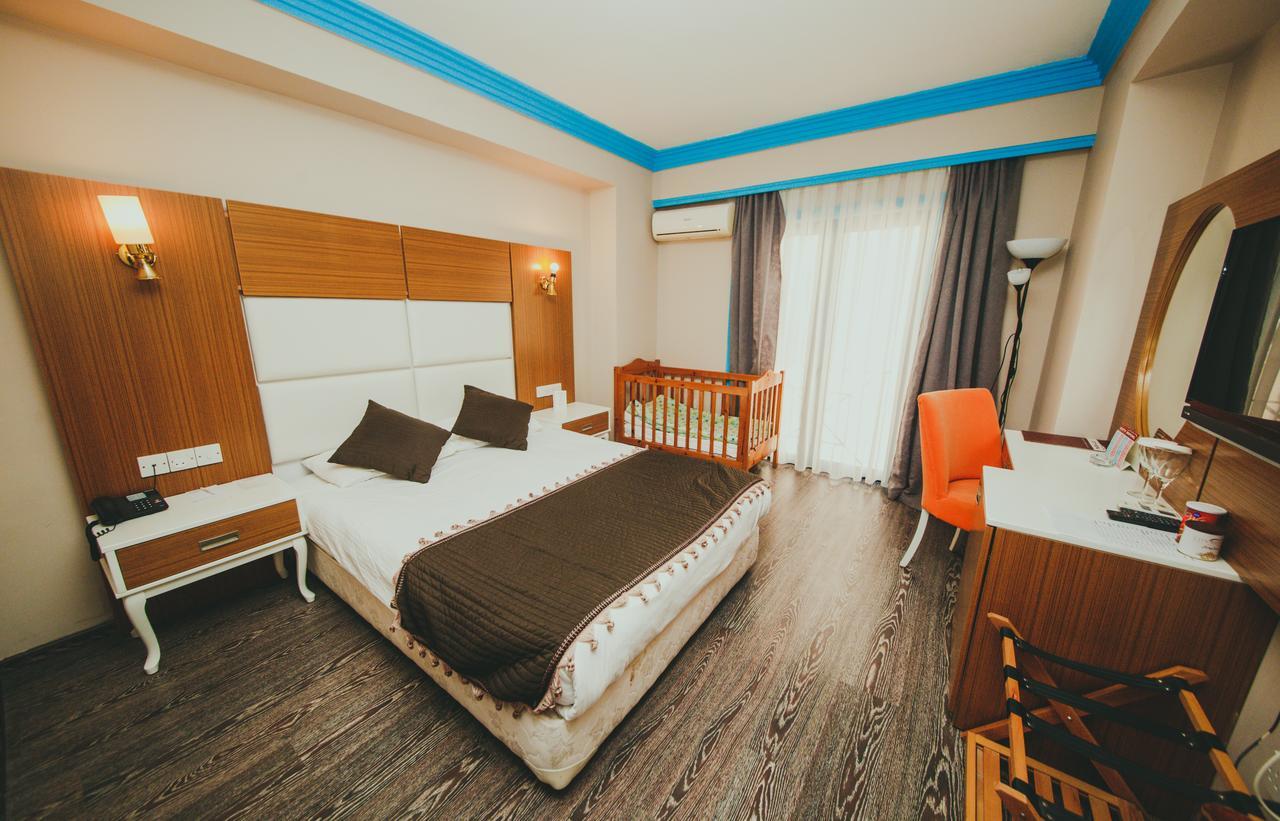 City Royal Hotel And Casino Nicosia Esterno foto